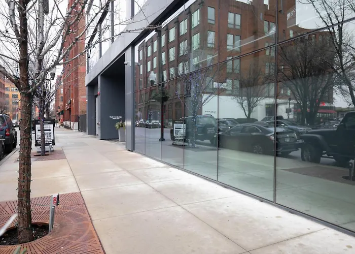 W Loop 1br W Gym Pool In Heart Of Greektown Chi-535 Chicago
